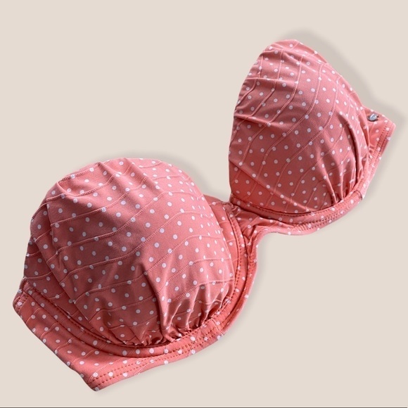 Billabong Other - BILLABONG Polka Dot Bikini Top